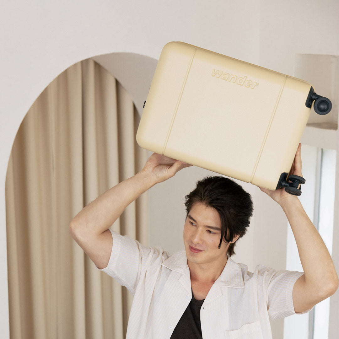 Wander Air Luggage – 1.9kg Super Light Carry On Luggage